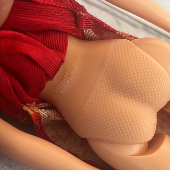 90’s Barbie doll with Asian outfit 11.75” Tall - Picture 5 of 8